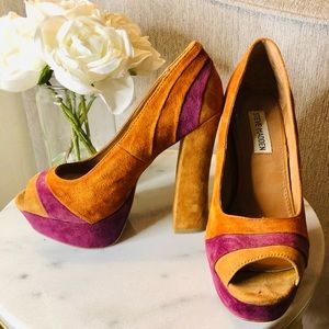 Steve Madden Suede Platform Heel-great for Halloween and beyond!